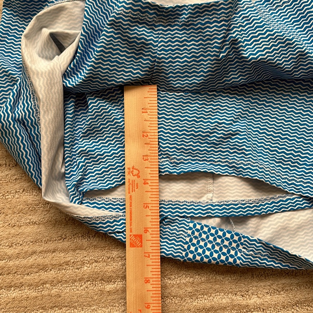 J. McLaughlin Athletic Skort | Skirt Blue Wave Pattern, Size Medium - Picture 11 of 14